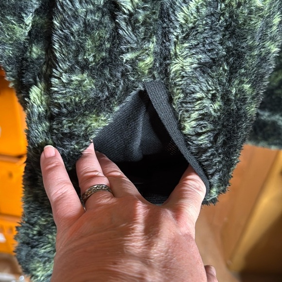 NWT LuLaRoe Nancy Half Zip Pullover SO SOFT Green Black Size Large - Picture 3 of 11